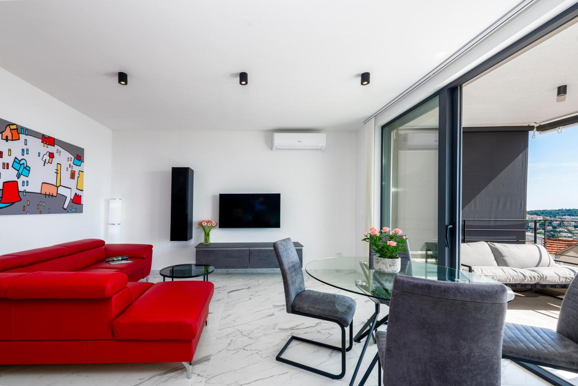 Seaview Sunset Oasis Apartment